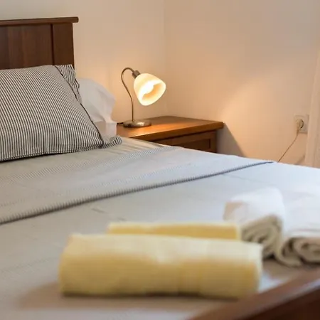 Apartment In With Sea View, Terrace, Air Conditioning, Wifi 114-1 *