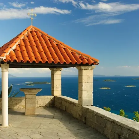 Apartment In With Sea View, Terrace, Air Conditioning, Wifi 114-1