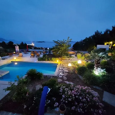 In With Sea View, Terrace, Air Conditioning, Wifi 114-1 Orebić