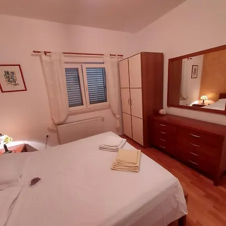 In With Sea View, Terrace, Air Conditioning, Wifi 114-1 شقة