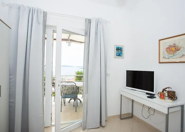 In With Sea View, Terrace, Air Conditioning, Wifi 114-1