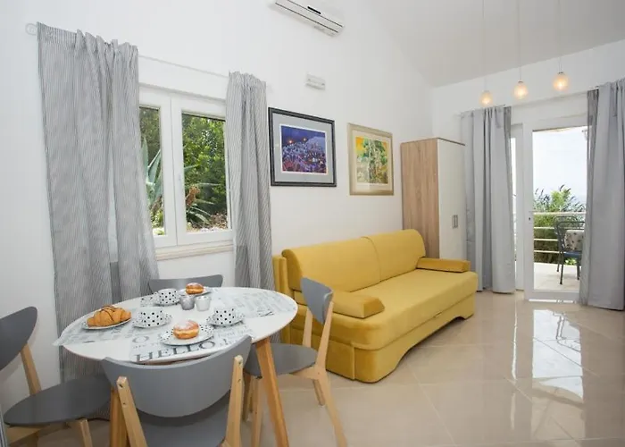 In With Sea View, Terrace, Air Conditioning, Wifi 114-1 Apartman *